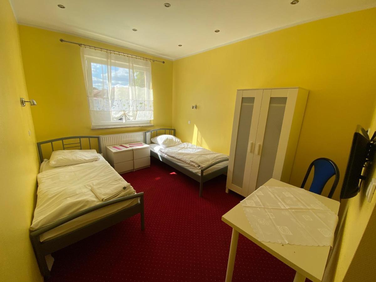 Hotel Tequila Międzyrzecz エクステリア 写真