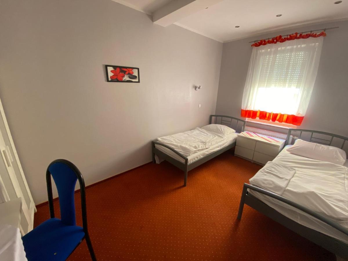 Hotel Tequila Międzyrzecz エクステリア 写真